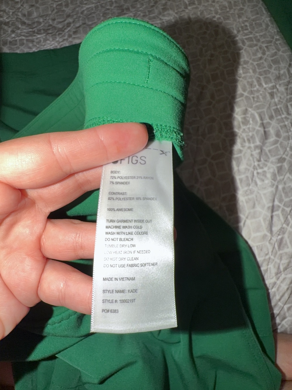 Figs Women's Scrub Top and Pants Set in Green - Picture 3 of 5